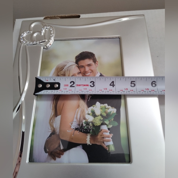 NWT silver plated picture frame with engraved zirconia hearts - Picture 6 of 8